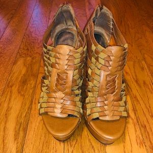 Gianni Bini - Size 7 - Honey Brown - Wedge Heels